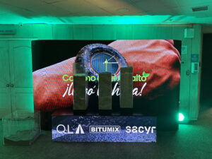 seminario caucho en el asfalto